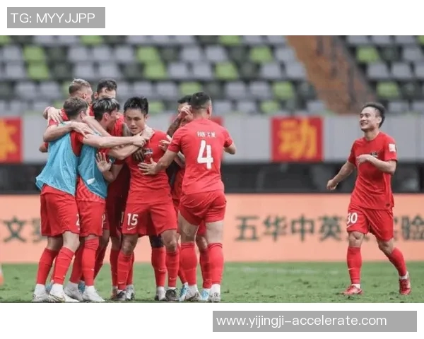 中超激战尤文图斯与里昂平局红牌事件引发全场热议与争议